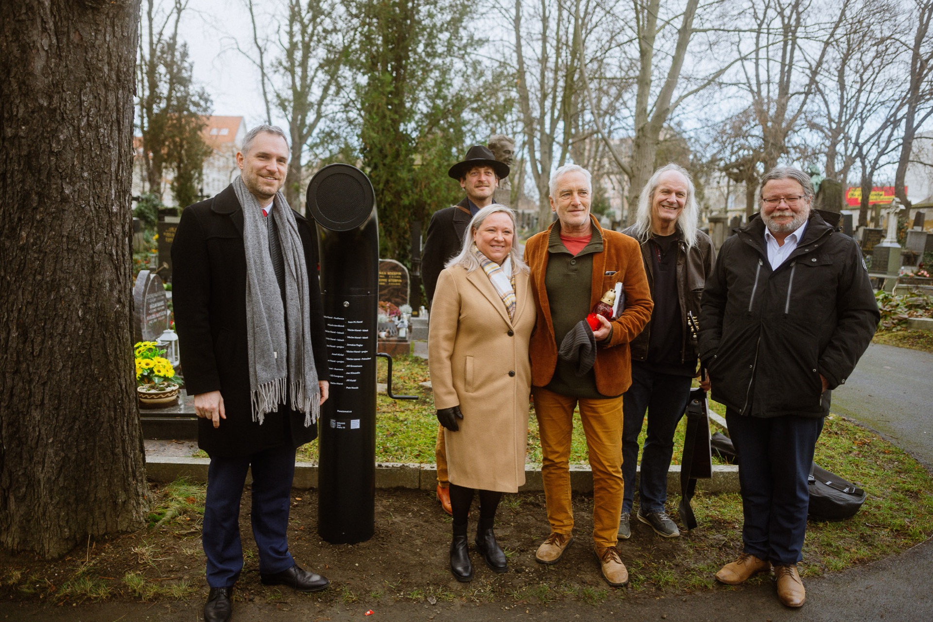 Fotografie 2 projektu Vinohradský hřbitov - Havlovský Poesiomat